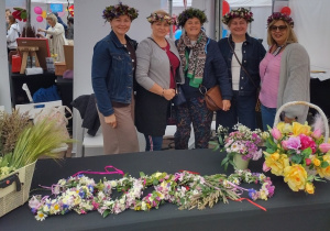 Pokazy i warsztaty florystyczne.
